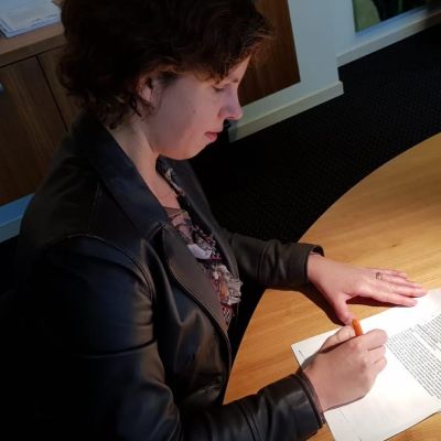 Ondertekening akte bij de notaris